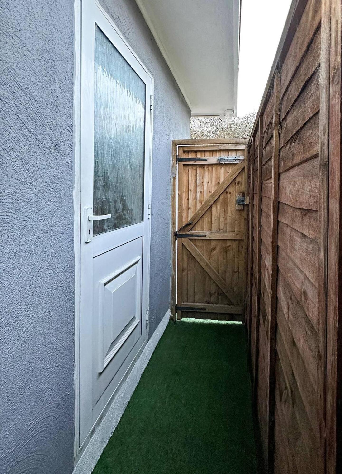 Boutique Backyard Bungalow - Brimsdown Enfield Buitenkant foto